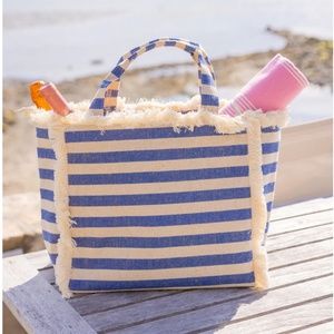 NWT Hat Attack Cooler Beach Bag